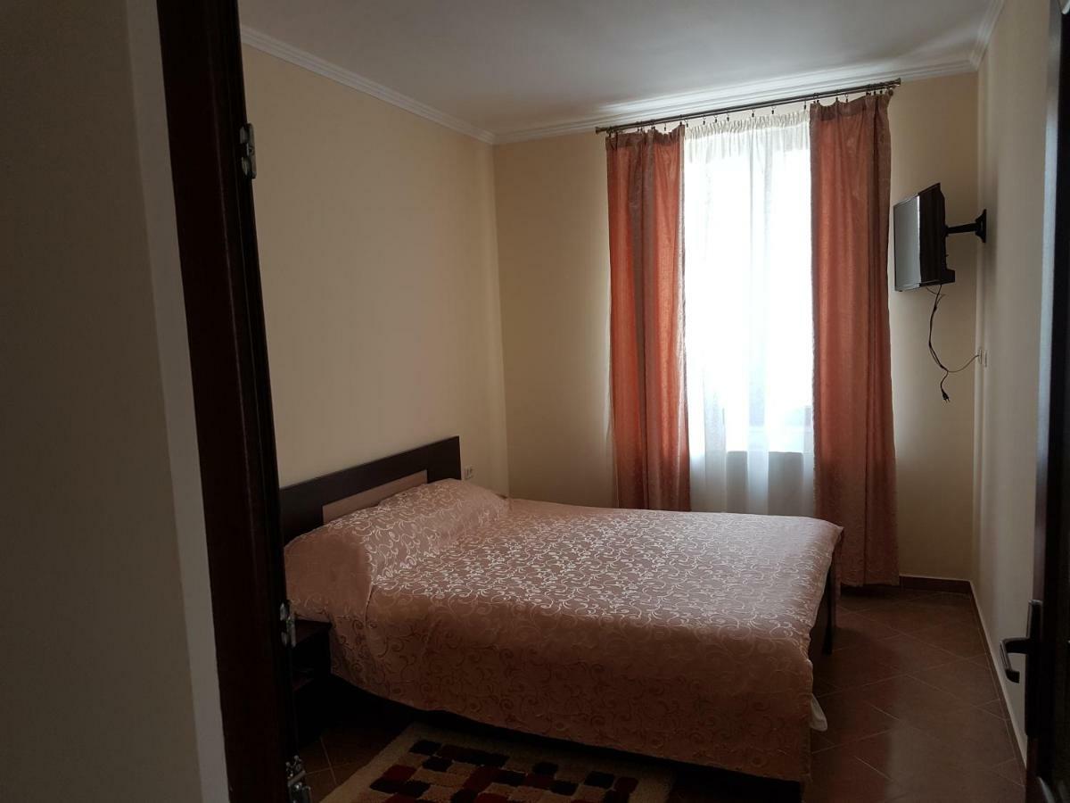 Casa Ovesia Villa Sacele Exterior photo